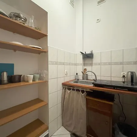 Cozy Asnyka *